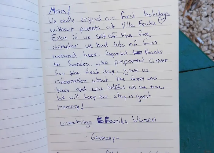 Frida Вилла Sutomiscica