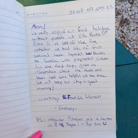 Frida Villa Sutomiscica