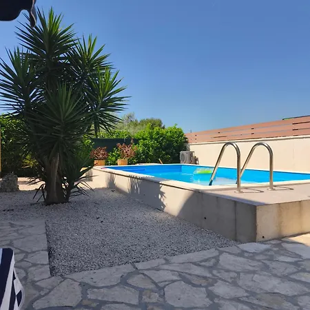 Villa Frida Sutomiscica
